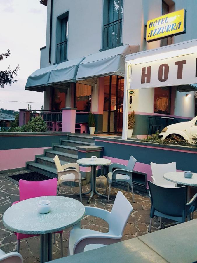Hotel Azzurra 萨尔索马焦雷泰尔梅 外观 照片
