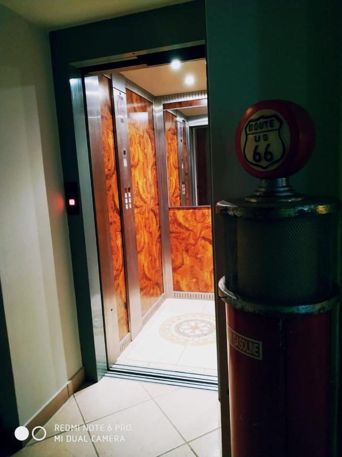 Hotel Azzurra 萨尔索马焦雷泰尔梅 外观 照片